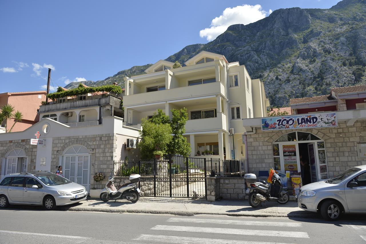 P&I Apartments Jadranska 74,Dobrota Kotor Eksteriør billede